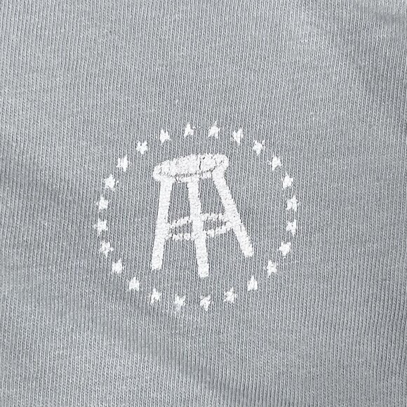 Philadelphia Phillies Dancing On My Own Powder Blue T-Shirt Size XXL - Picture 3 of 4